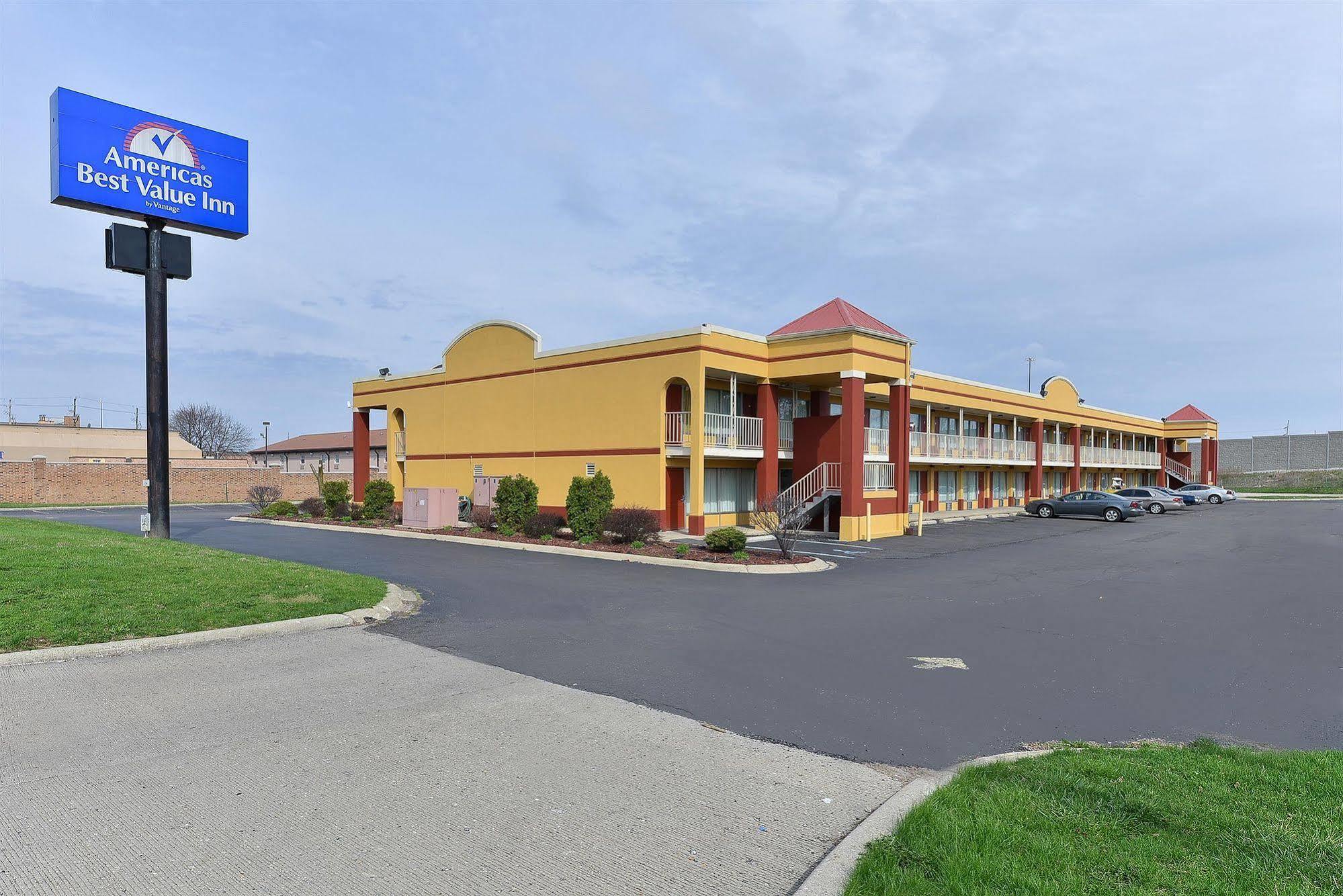 Red Roof Inn Indianapolis East Exterior photo